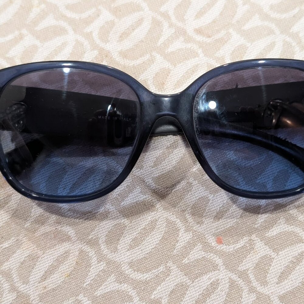 Authentic CHANEL Tweed Sunglasses Black Frame